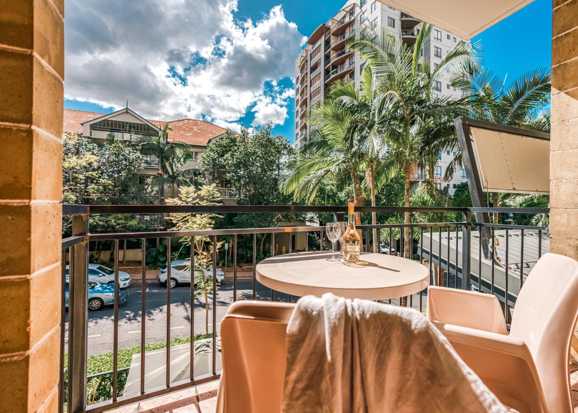 Il Mondo Boutique Hotel Brisbane Exterior photo
